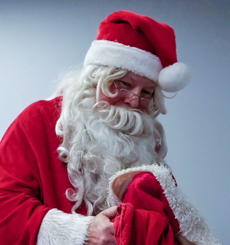 Santa Claus is coming to town